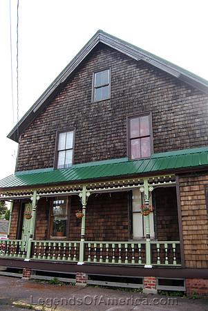 Larium, MI - House