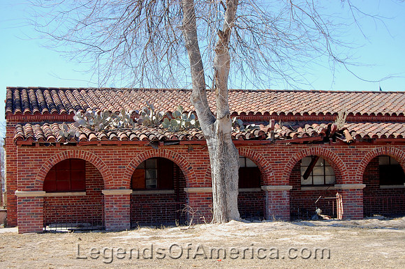 Eagle Pass, TX - Cactus Roofed Building