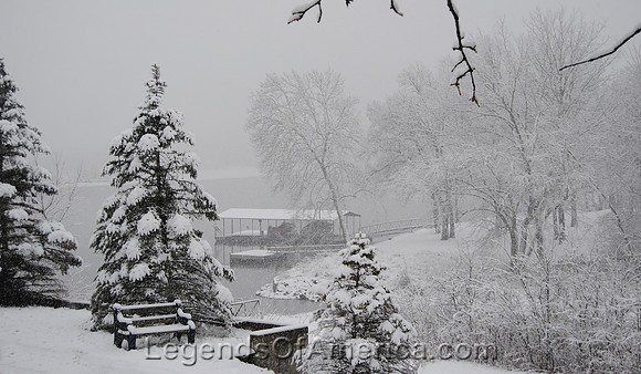 Lake of the Ozarks - Snowy December Day