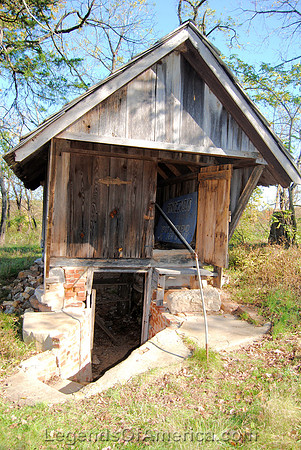 Crawford County, MO - Snelson-Brinker Shed