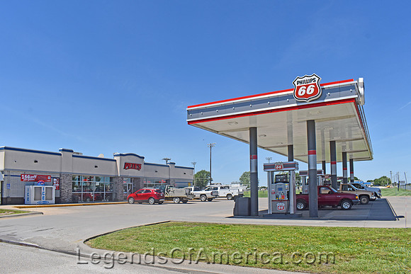 Moran, KS - Gas Station