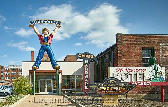Cincinnati, OH - American Sign Museum