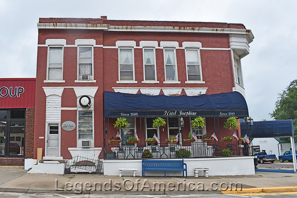 Holton, KS - Hotel Josephine - 2